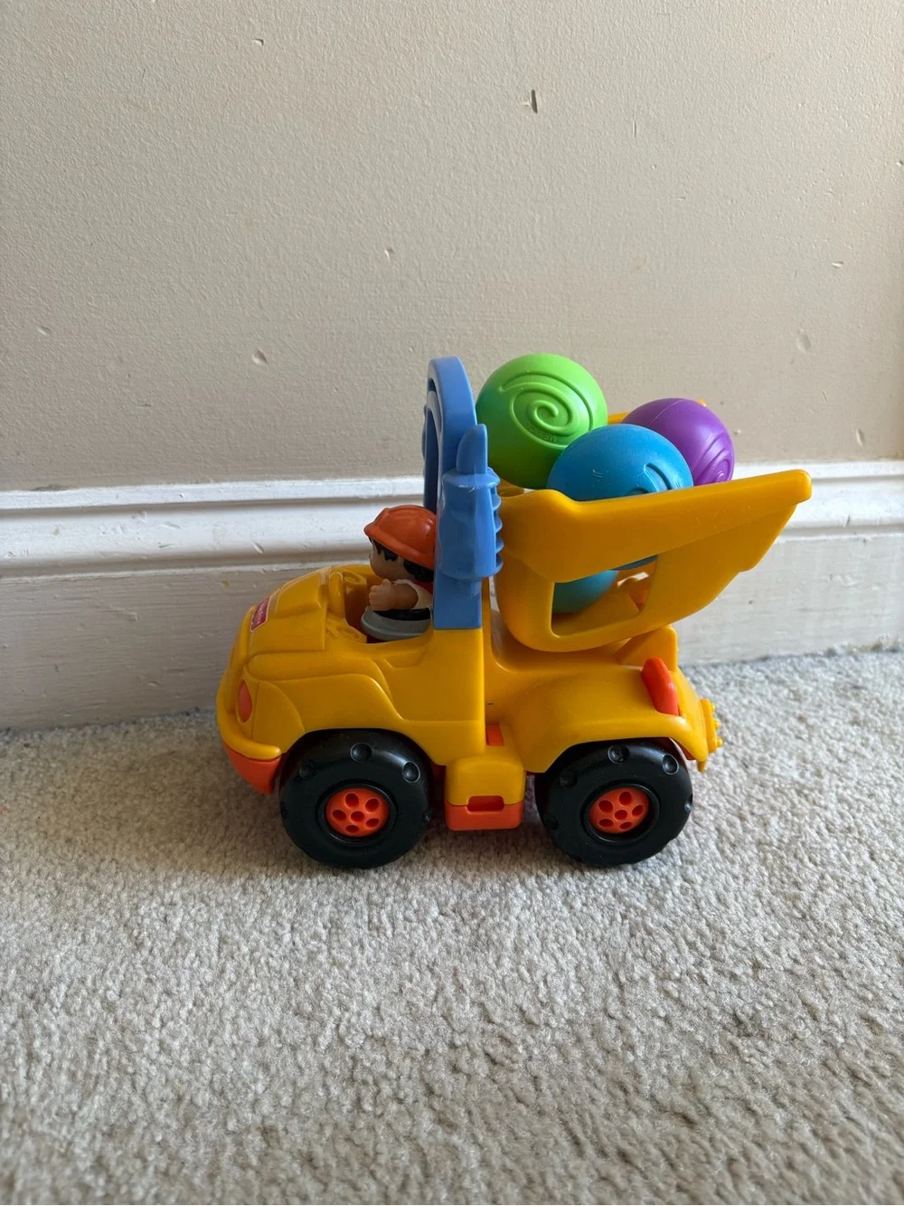 Fisher price little people dump truck with figurine and play balls
